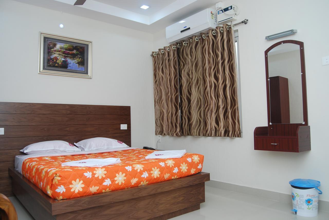 Chakraa Residency Otel Ramanathapuram Dış mekan fotoğraf