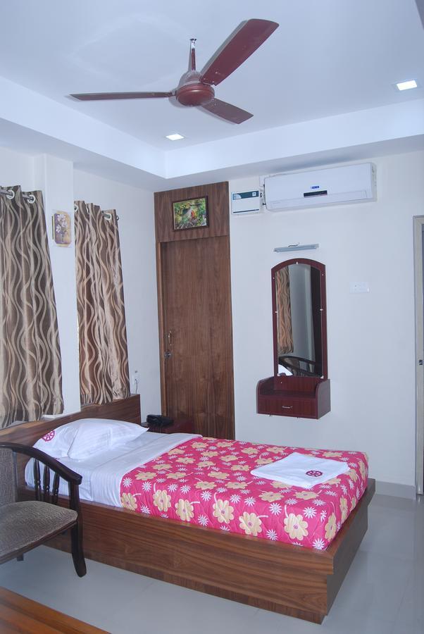 Chakraa Residency Otel Ramanathapuram Dış mekan fotoğraf